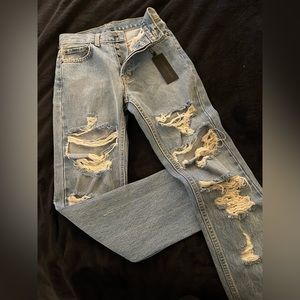 NWT Carmar Denim Ripped Emelia Jeans With Frayed Bottom NEW. Size 24 fits a XS